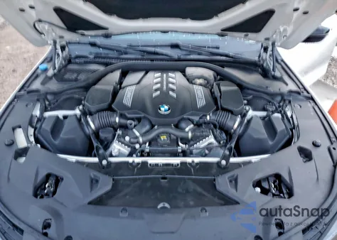 2023 BMW M850Xi z USA, uszkodzony, nr VIN WBAGV8C00PCL59929